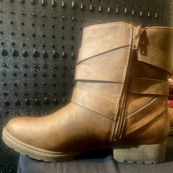 Womens ankle boots. Size 6 brown leather - Picture 2 of 2